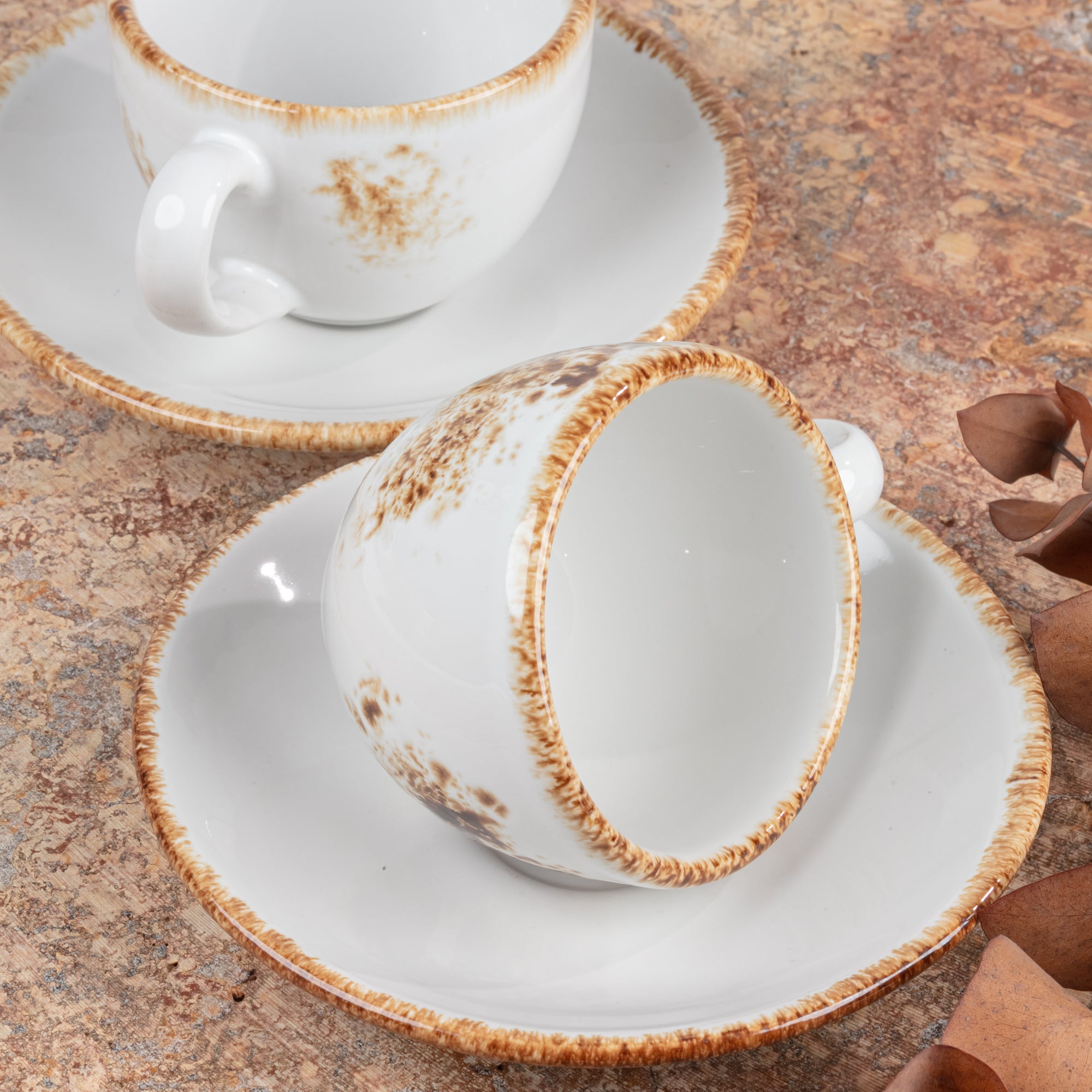 Set de 2 Tazas con Plato | Colección Artisan