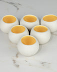 Set de 6 Mezcaleros de Cerámica Blanco con Amarillo