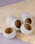 Set de 6 Mezcaleros de Cerámica Blanco con Mostaza